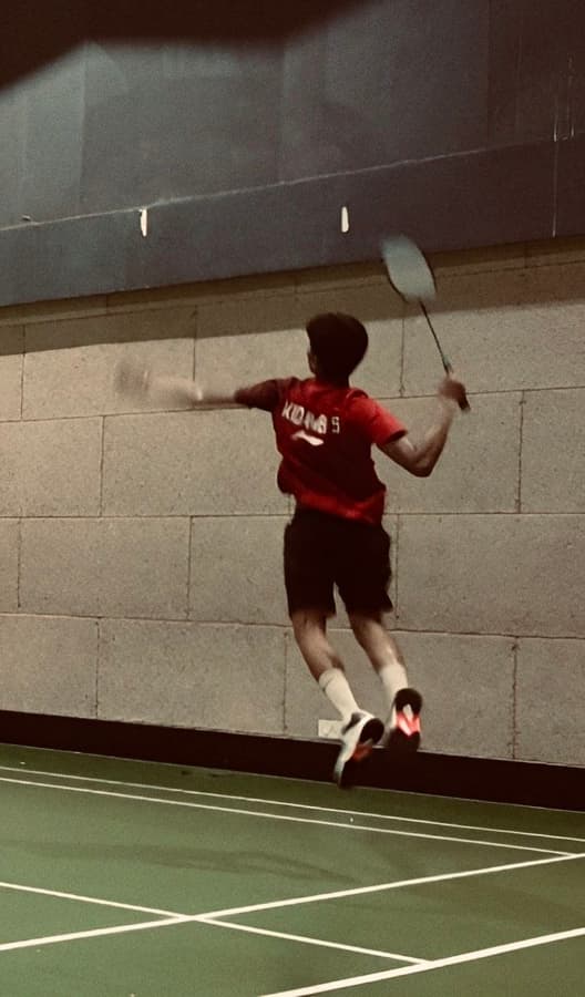 Badminton players